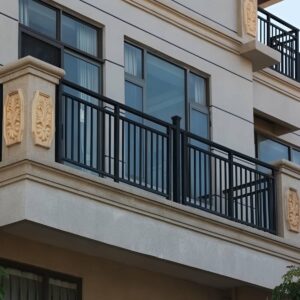 نرده بالکن فلزی مشکی در بجنورد با پایه منظم