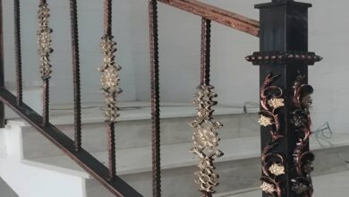 نرده راه پله فرفورژه شهرکرد کنار پله سنگی